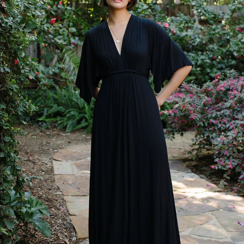 Black L kimono sleeve maxi dress